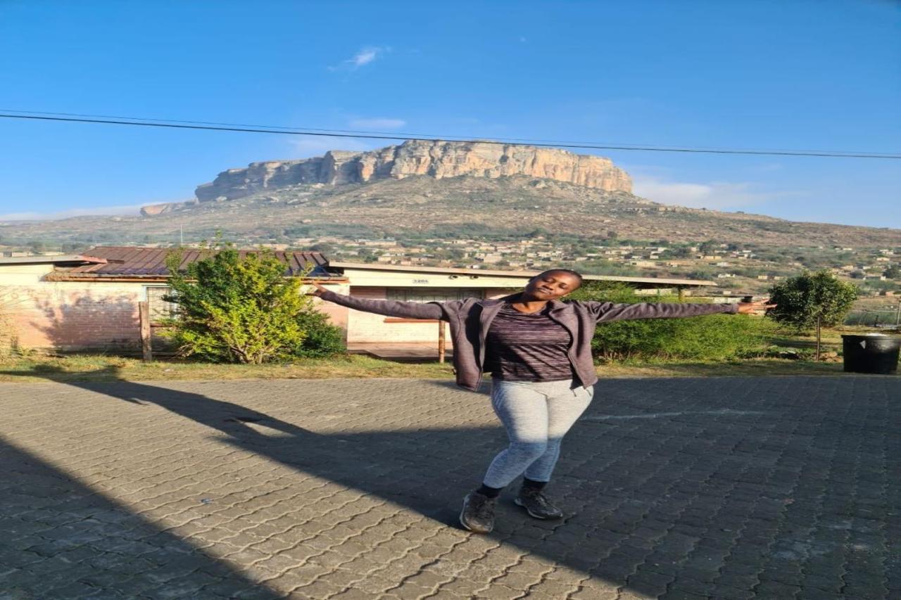 Maluti Backpackers Hotel Phuthaditjhaba Exterior foto